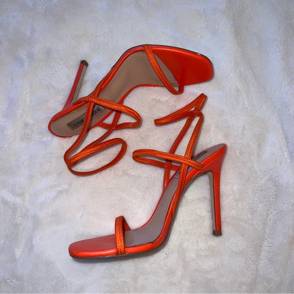 STEVE MADDEN ORANGE STRAPPY HEELS - Picture 2 of 5